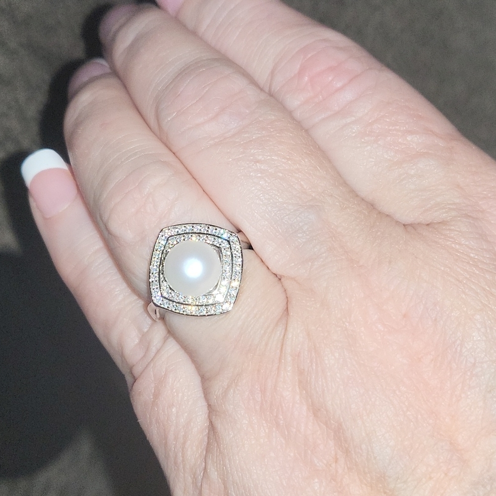 Cultured Pearl & CZ s7 Ring